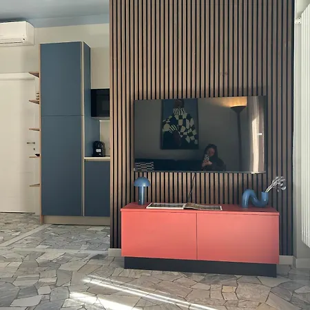 Apartamento The Y - - Luce Como