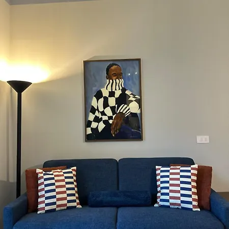 The Y - - Luce Apartamento Como