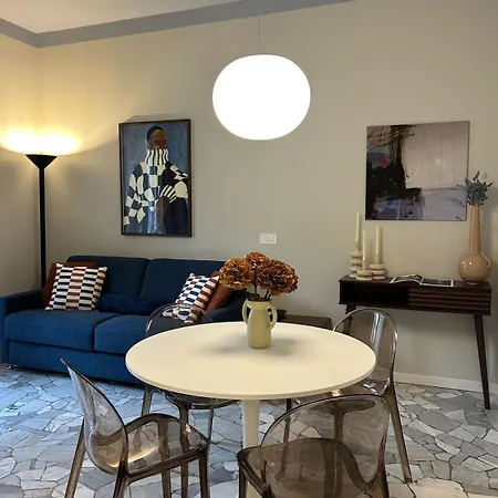 Apartamento The Y - - Luce Como