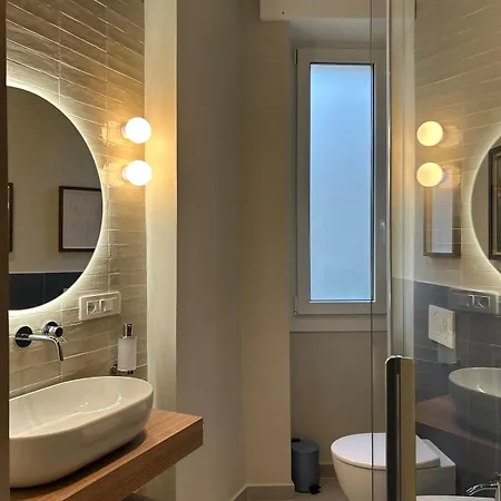 Apartamento The Y - - Luce Como