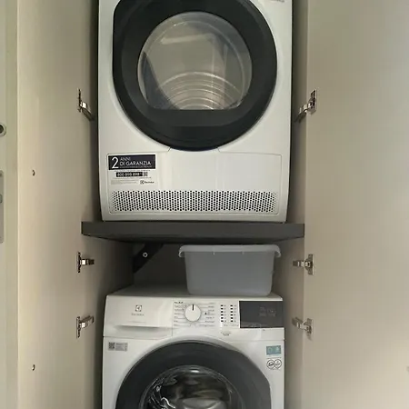 The Y - - Luce Apartamento